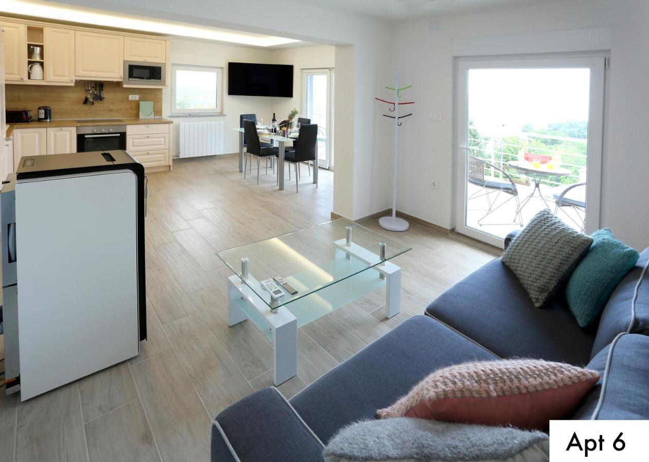 Apartmán Dragi With Pool, Sauna, & Whirlpool