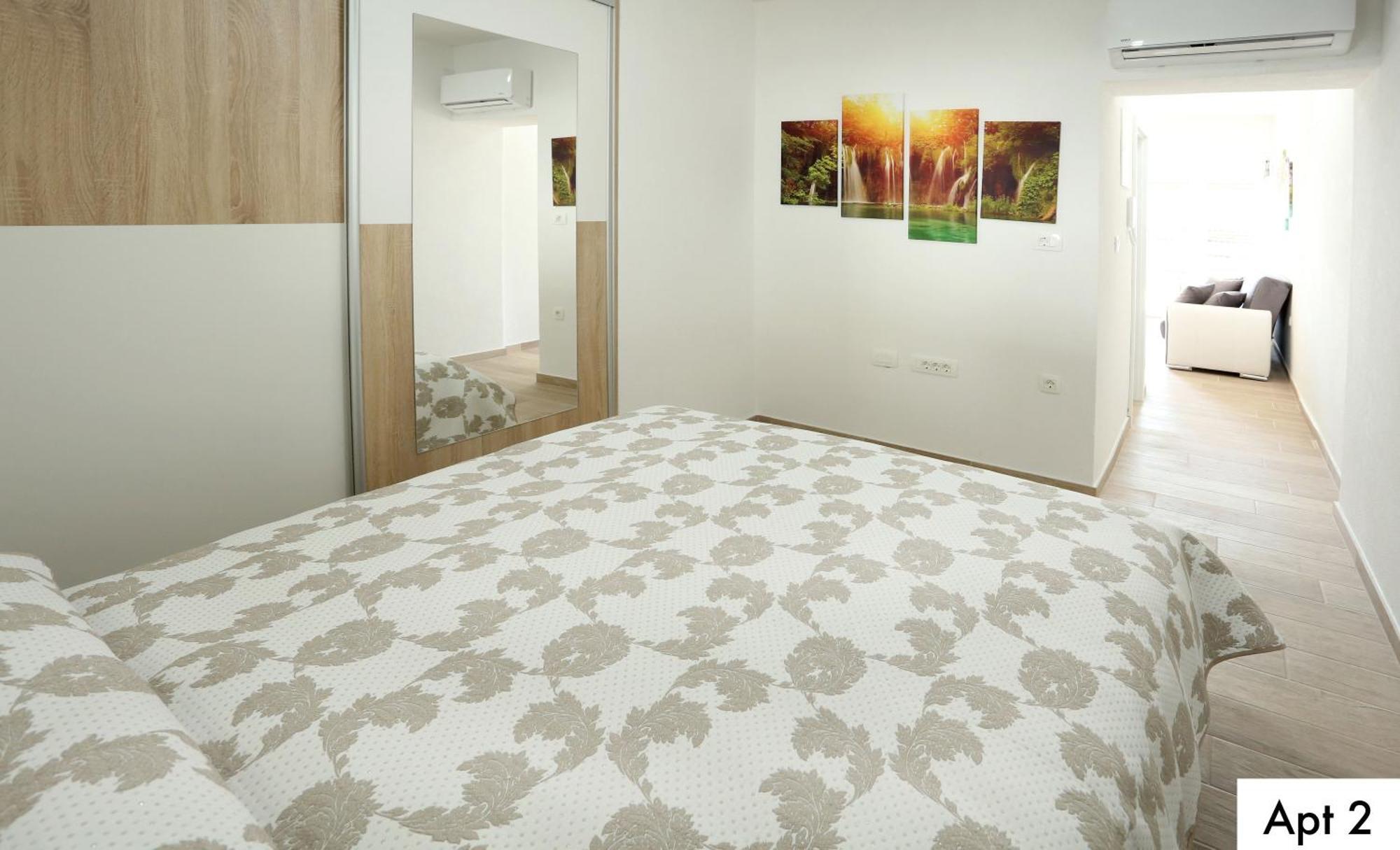 Apartmán Dragi With Pool, Sauna, & Whirlpool *